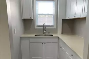 30 Fallon Ave, Providence, RI 02908 - Photo 8