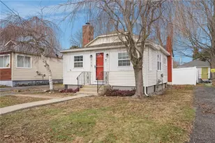 115 Samuel Gorton Ave, Warwick, RI 02889 - Photo 30