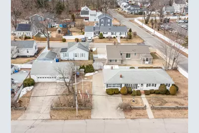 106 Coyle Avenue, East Providence, RI 02916 - Photo 32