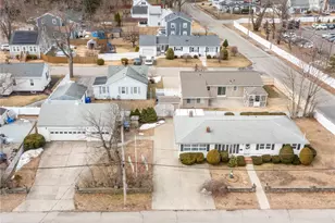 106 Coyle Ave, East Providence, RI 02916 - Photo 32