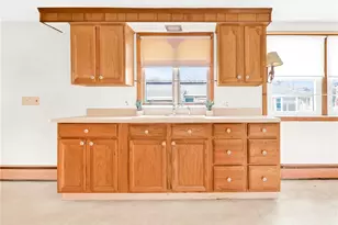 106 Coyle Ave, East Providence, RI 02916 - Photo 8