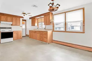 106 Coyle Ave, East Providence, RI 02916 - Photo 6