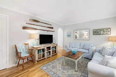 133 Carroll Avenue, Newport, RI 02840 - Photo 4