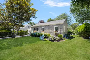 133 Carroll Ave, Newport, RI 02840 - Photo 2