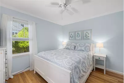 133 Carroll Avenue, Newport, RI 02840 - Photo 20