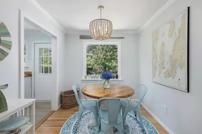 133 Carroll Avenue, Newport, RI 02840 - Photo 8