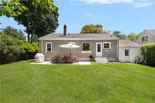 133 Carroll Ave, Newport, RI 02840 - Photo 26