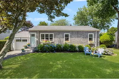 133 Carroll Avenue, Newport, RI 02840 - Photo 2