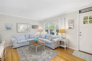 133 Carroll Ave, Newport, RI 02840 - Photo 6