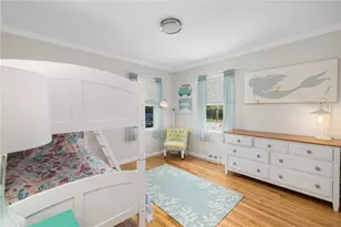 133 Carroll Ave, Newport, RI 02840 - Photo 22