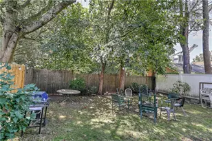 109 Bowen St, Providence, RI 02906 - Photo 42