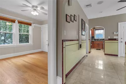 711 Academy Avenue #2, Providence, RI 02908 - Photo 8