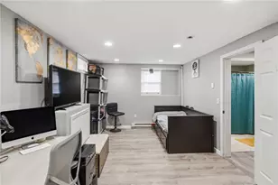 135 Seamans St, Providence, RI 02908 - Photo 36