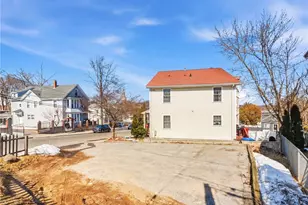 135 Seamans St, Providence, RI 02908 - Photo 46