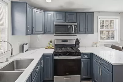 135 Seamans Street #1, Providence, RI 02908 - Photo 10