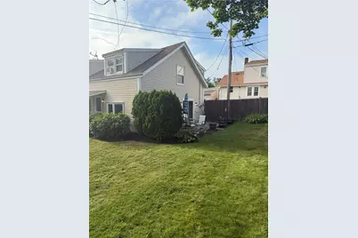 16 Dudley Avenue #7, Newport, RI 02840 - Photo 2