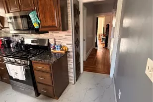 75 Sumter St, Providence, RI 02907 - Photo 12