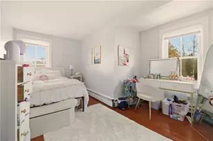 22 Summer St, Newport, RI 02840 - Photo 18