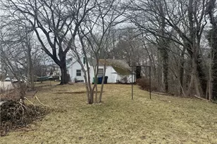 15 Link St, Warwick, RI 02886 - Photo 32