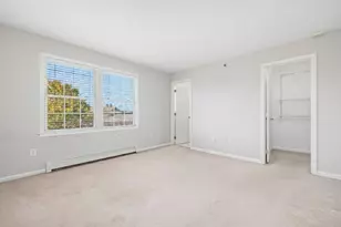 231 Maple Ave, Newport, RI 02840 - Photo 22