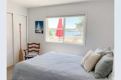 10 Burbank Avenue, Narragansett, RI 02882 - Photo 4