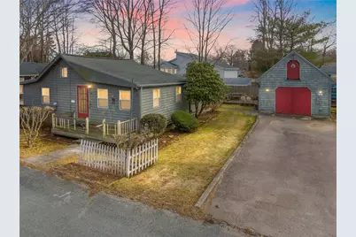 9 Edwards Avenue, South Kingstown, RI 02879 - Photo 4