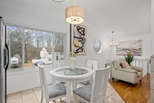 6 Tennyson Rd, Warwick, RI 02888 - Photo 12