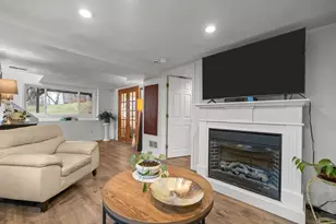 6 Tennyson Rd, Warwick, RI 02888 - Photo 28