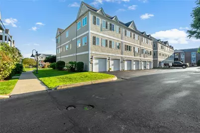 677 Metacom Avenue #64, Bristol, RI 02809 - Photo 1