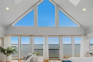 360 Shawomet Ave, Warwick, RI 02889 - Photo 24