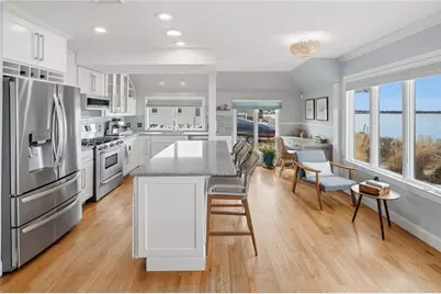 360 Shawomet Avenue, Warwick, RI 02889 - Photo 14