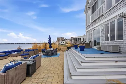 360 Shawomet Avenue, Warwick, RI 02889 - Photo 32