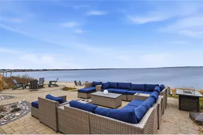 360 Shawomet Avenue, Warwick, RI 02889 - Photo 34