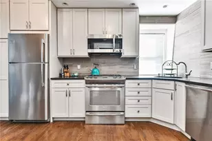 453 Angell St, Providence, RI 02906 - Photo 20