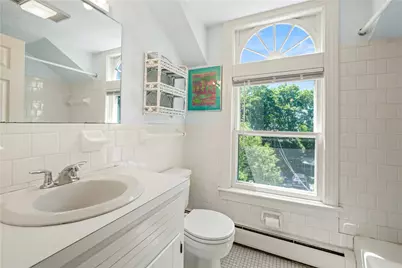 141 Narragansett Avenue #2C, Newport, RI 02840 - Photo 12