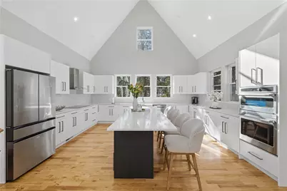 270 Brayton Road, Tiverton, RI 02878 - Photo 2