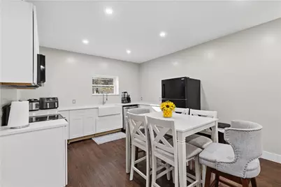 270 Brayton Road, Tiverton, RI 02878 - Photo 12