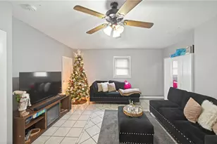 41 Joslin St, Providence, RI 02909 - Photo 4