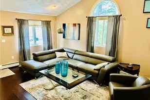 11 College Hill Rd, Warwick, RI 02886 - Photo 10