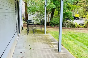 11 College Hill Rd, Warwick, RI 02886 - Photo 36