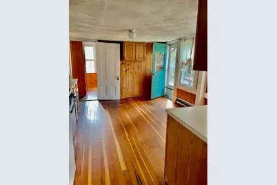 37 Castle Street, East Greenwich, RI 02818 - Photo 4