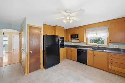 80 Maplecrest Drive, Pawtucket, RI 02861 - Photo 14