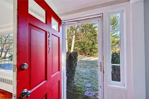 367 New Meadow Rd, Barrington, RI 02806 - Photo 2