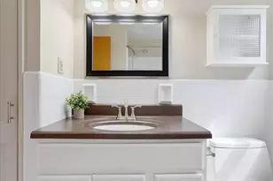 28 Glenbrook Rd, Warwick, RI 02889 - Photo 26