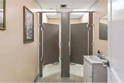 81 Sprague Street, Portsmouth, RI 02871 - Photo 32