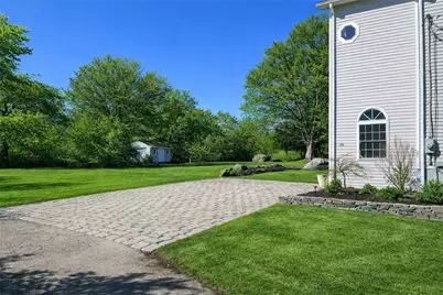 14 Hulls Court, Jamestown, RI 02835 - Photo 2