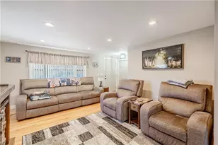 1785 W Shore Rd, Warwick, RI 02889 - Photo 8