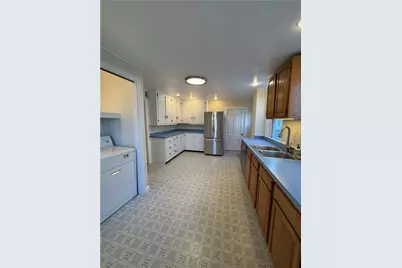 1 Bartlett Court #1, Newport, RI 02840 - Photo 8