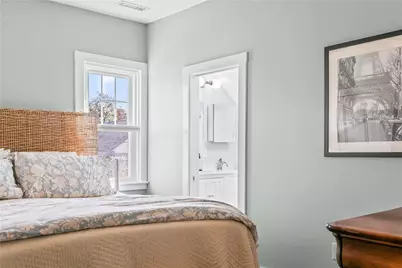 75 Roseneath Avenue, Newport, RI 02840 - Photo 32