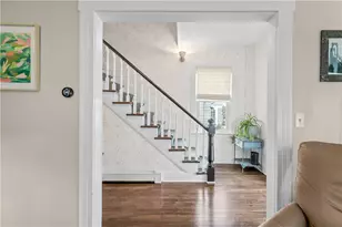 75 Roseneath Ave, Newport, RI 02840 - Photo 8